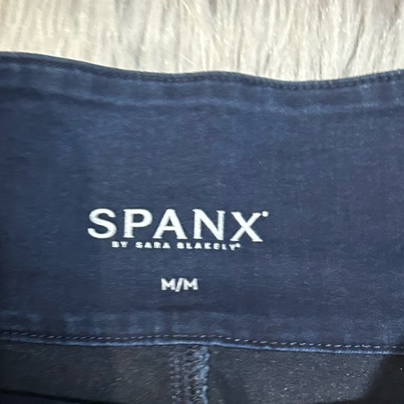 Spanx Alexia High Rise Denim Skinny Jeans Side Zip Dark Wash Size Medium - Picture 4 of 4